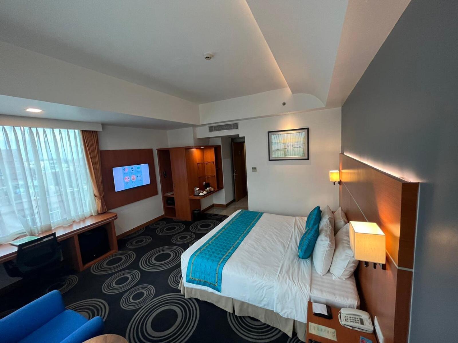 Ritz Grand Hotel Mandalay Eksteriør bilde