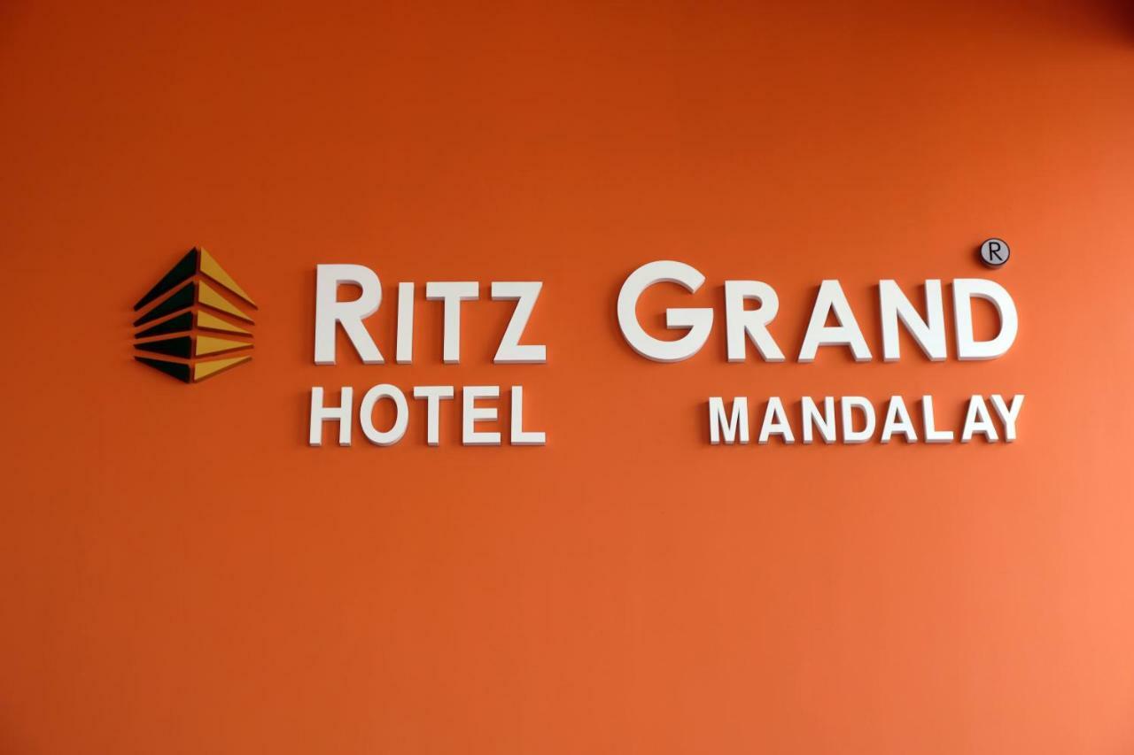 Ritz Grand Hotel Mandalay Eksteriør bilde