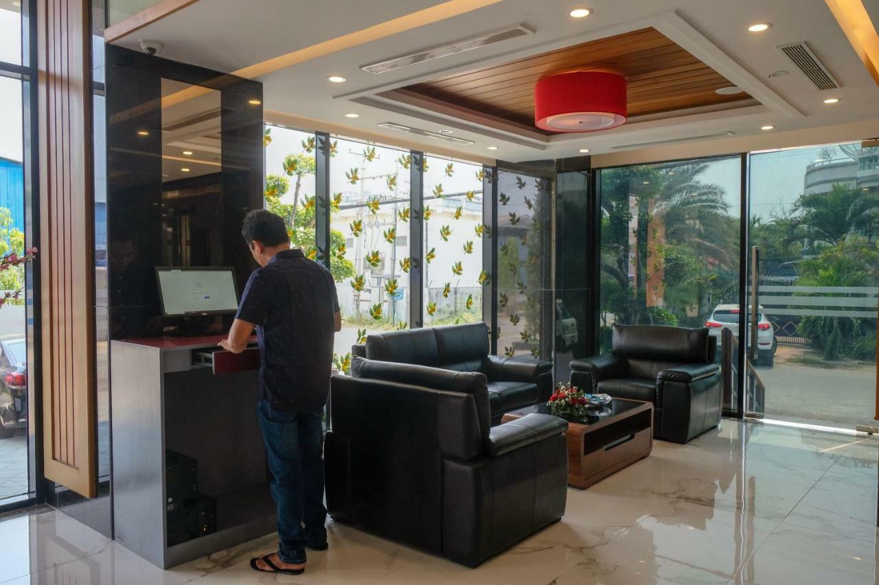 Ritz Grand Hotel Mandalay Eksteriør bilde