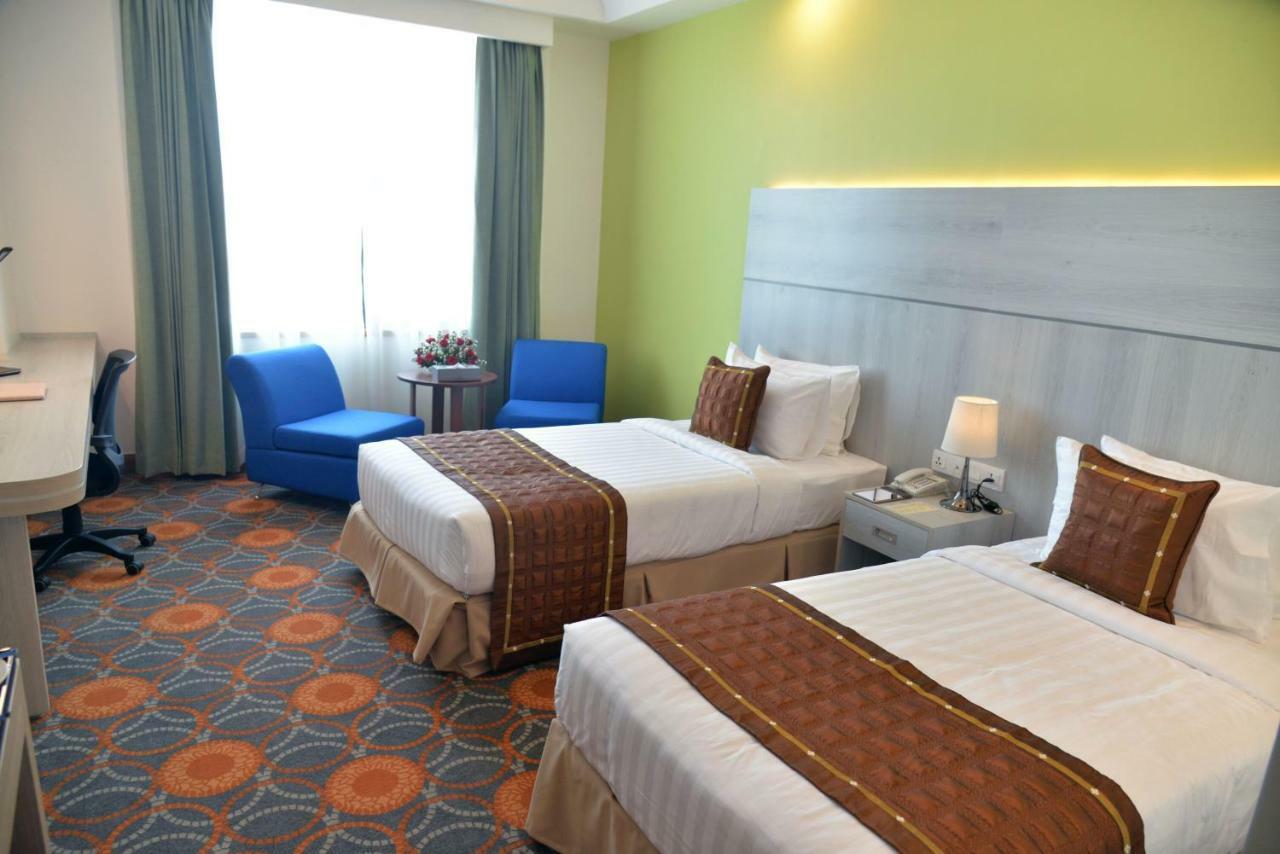 Ritz Grand Hotel Mandalay Eksteriør bilde