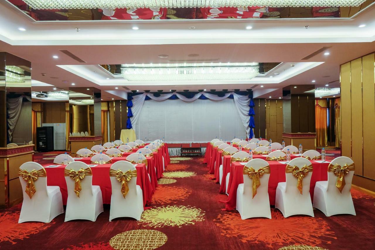 Ritz Grand Hotel Mandalay Eksteriør bilde